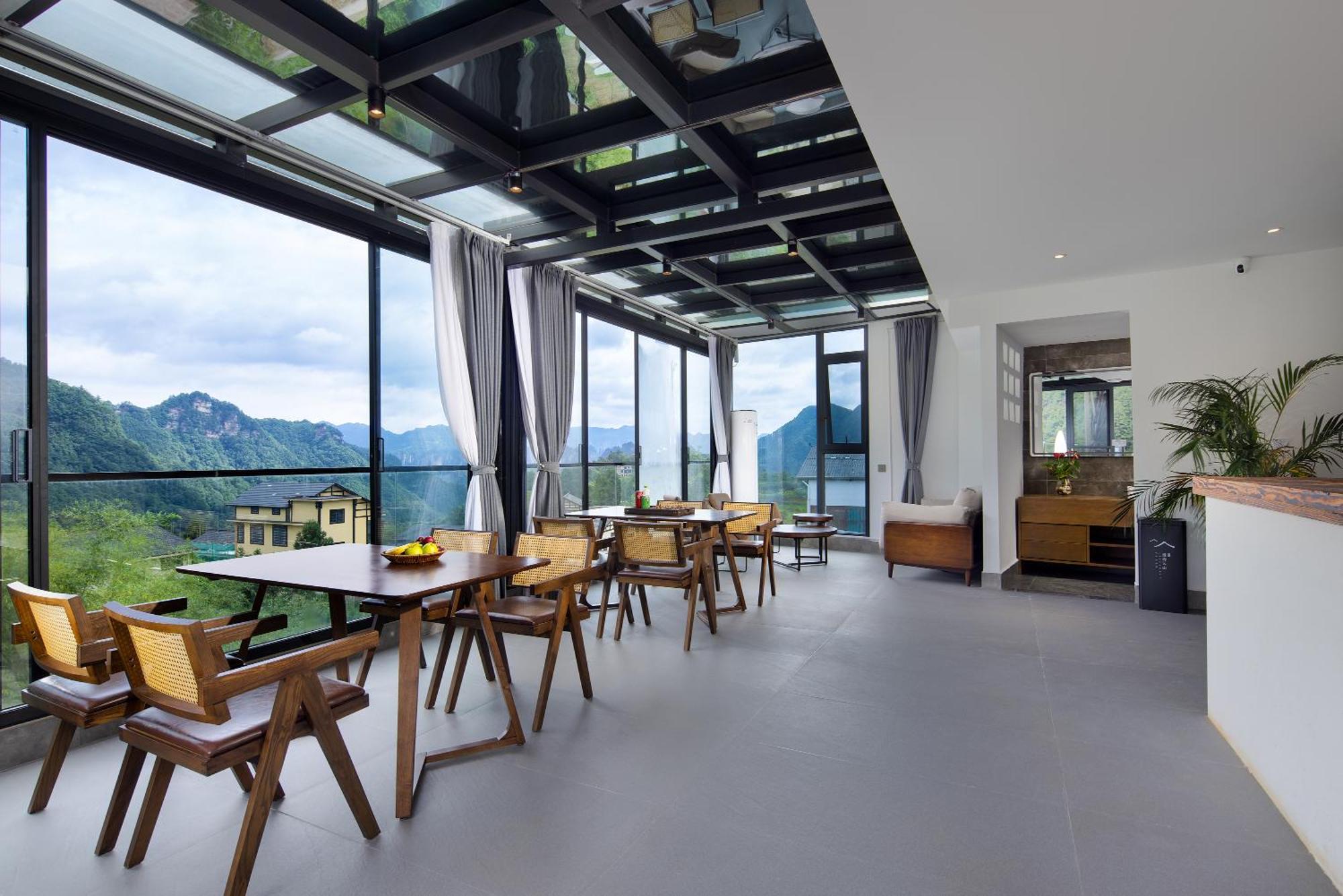 Hilltop House Resort Zhangjiajie Buitenkant foto