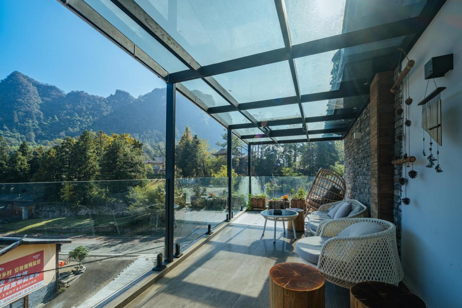 Hilltop House Resort Zhangjiajie Buitenkant foto