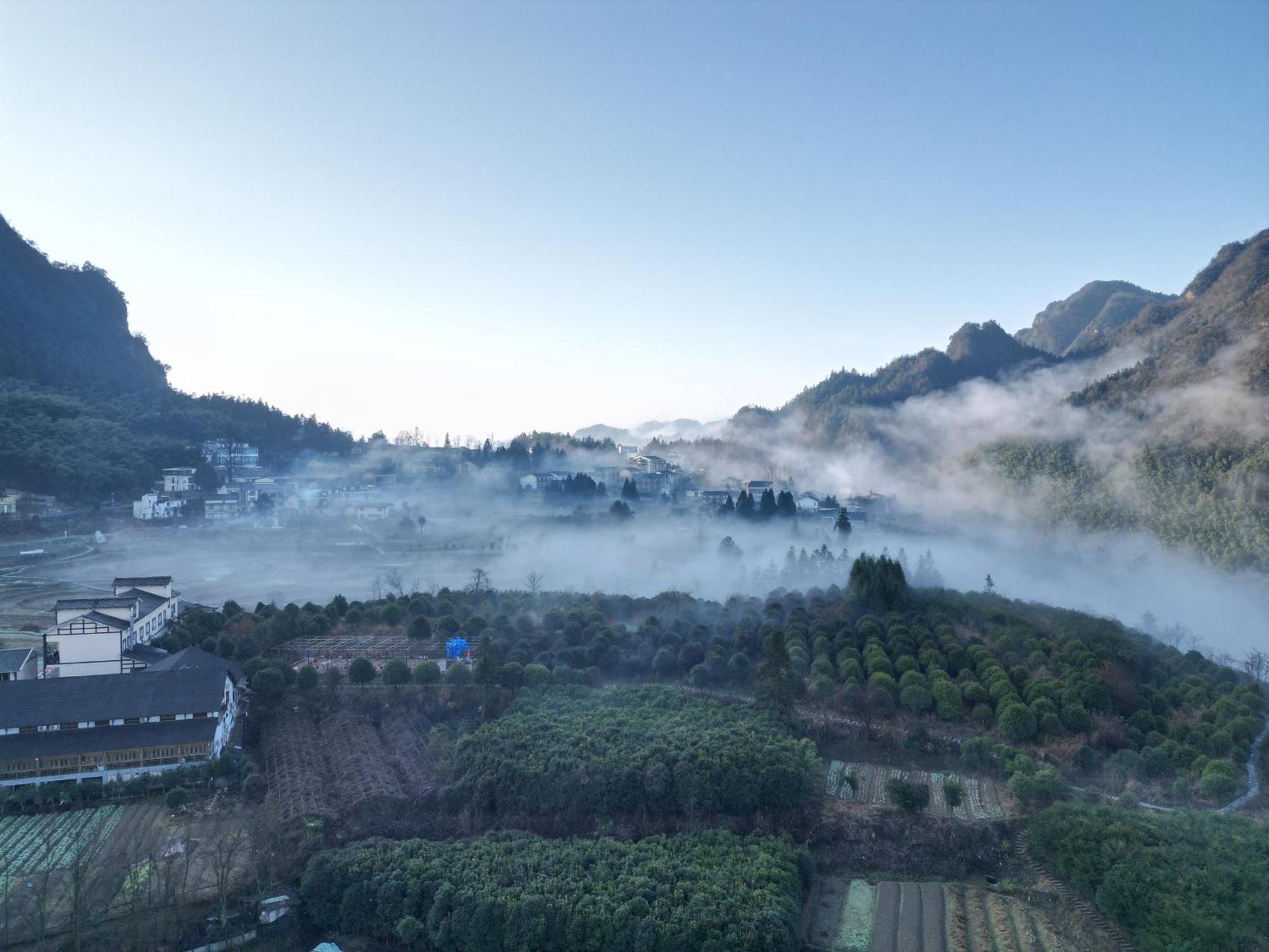 Hilltop House Resort Zhangjiajie Buitenkant foto