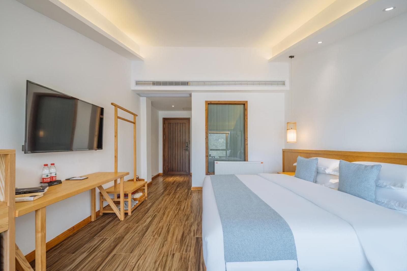 Hilltop House Resort Zhangjiajie Buitenkant foto