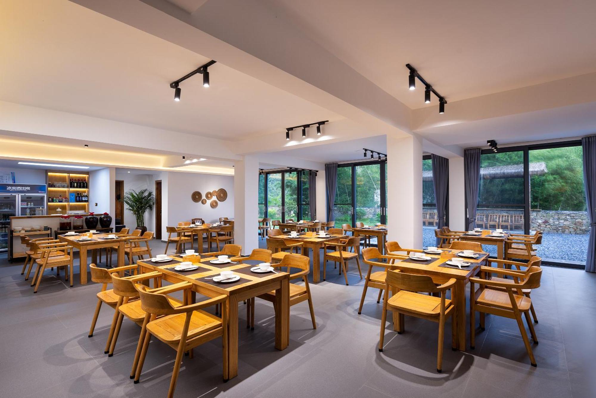 Hilltop House Resort Zhangjiajie Buitenkant foto